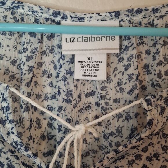 Liz Claiborne Blue Patterned Sleeveless Blouse size XL - Picture 2 of 6